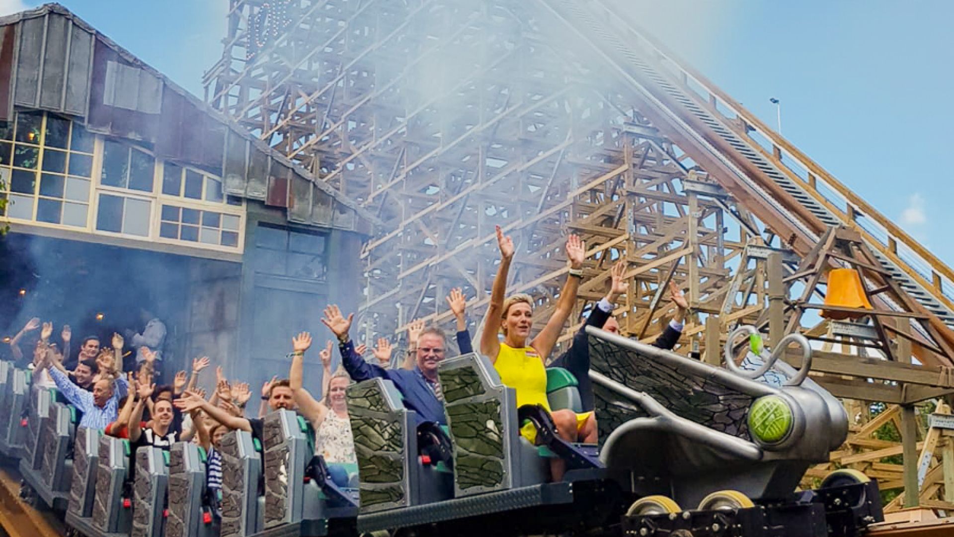 Hybrid Coaster Untamed Opens At Walibi Holland News Themeparks Eu